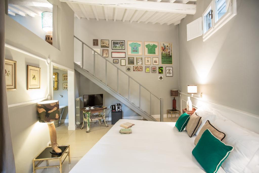 Adastra Suites Florence Room photo