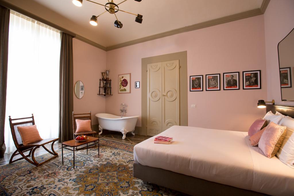 Adastra Suites Florence Room photo